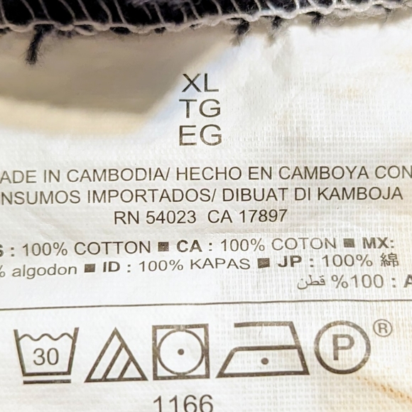 💥5 for 25💥Old Navy XL flannel shirt in black and white - Picture 8 of 8